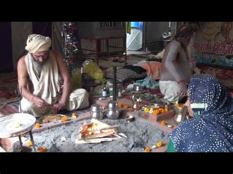 Dhunicast Preparing For Havan With Naga Baba Sri Shankar Giri Ji At