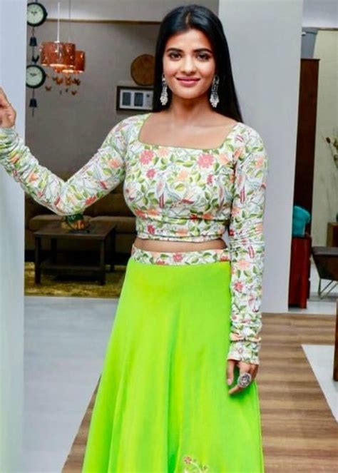 Aishwarya rajesh (born on 10th january 1990) is an indian film actress who primarily appears in tamil, telegu and table of contents. Aishwarya Rajesh Height, Weight, Age, Body Statistics ...