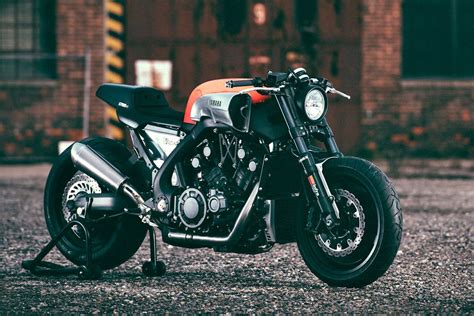 Yamaha vmax 1200 street racer by moto design customs. Yamaha Vmax 1200 cobo - TOP des motos restylées café racer