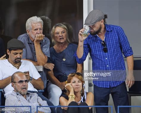 See more 'leonardo dicaprio's oscar' images on know your meme! Leonardo DiCaprio and his mother Irmelin Indenbirken ...