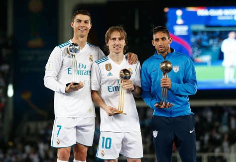 Модрич лука (modric luka) футбол полузащитник хорватия 09.09.1985. Modrich KJCH turnirining eng yaxshi futbolchisi deb ...