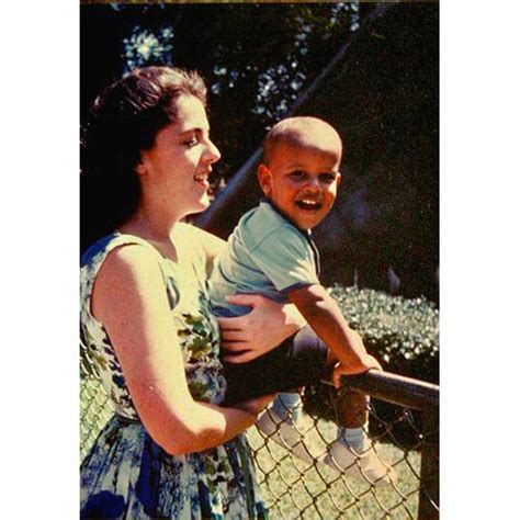 Barack obama's mother was ann dunham, a white woman born in kansas. Barack Obama's life and career in 50 pictures - Telegraph
