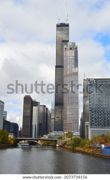 Chicago Illinois Usa October 30 2021 Stock Photo 2073734156 Shutterstock