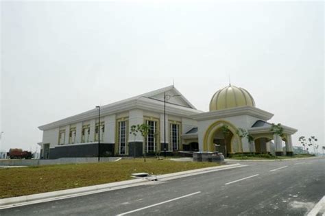 Polemik istana negara ibu kota baru, dirancang pematung dan potensi pemborosan dana. WARISAN RAJA & PERMAISURI MELAYU: Istana Negara Baru Jalan ...