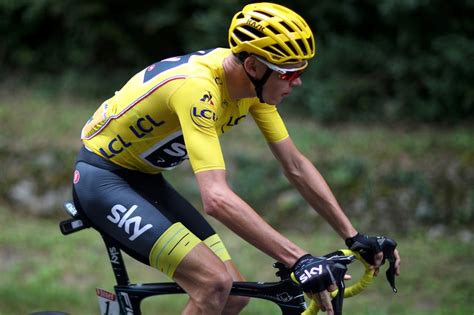 chris froome sees few riders who can challenge him for tour de france title