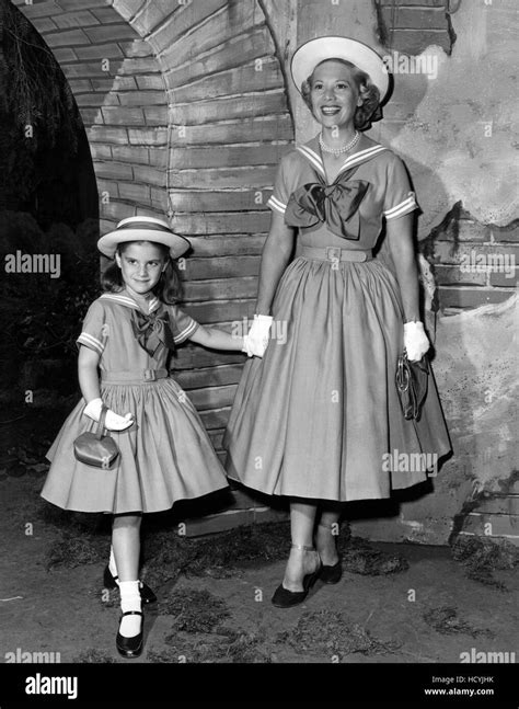From Left Melissa Montgomery With Her Mother Dinah Shore Ca Late