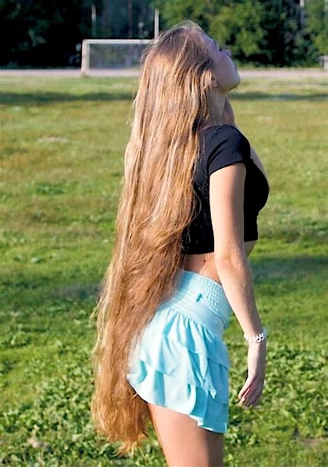 Video Veras Show Realrapunzels Long Hair Styles Long Hair Girl Hair Styles