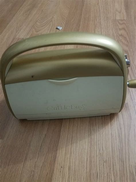 Anna Griffin Gold Cricut Cuttlebug Machine Only Ebay