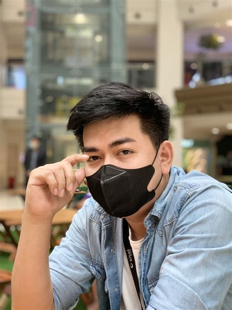 Justin 🌸🌷 on Twitter: "gay and proud 🌈 https://t.co/309SzVGwvB" / Twitter