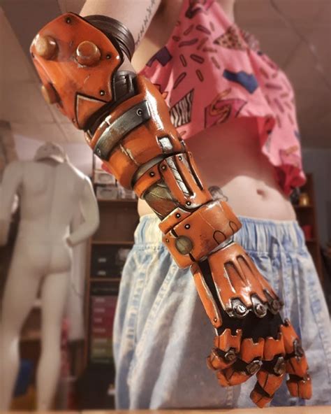 Diy Robot Arm Costume Winnie Wooldridge
