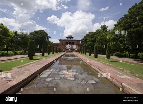 Complex Of Taj Mahal Agra Delhi India Asia Stock Photo Alamy