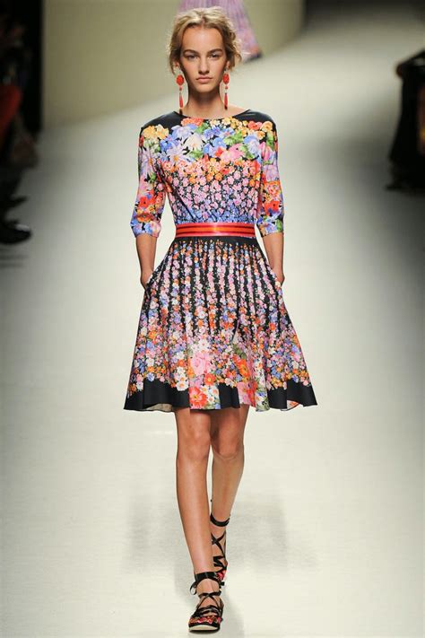 Moda Y Ropa De Mujer Moda De Vestidos Floreados Para La Primavera 2014