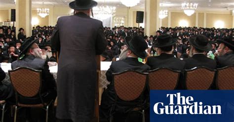 Ultra Orthodox Jews Turn Out By The Hundreds For Accused Sex Offender