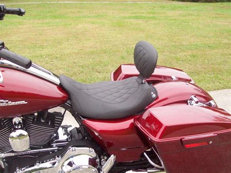New drag specialties solo seat on my 2019 street glide. Looking for opinions on solo seat for 2012 Street Glide ...