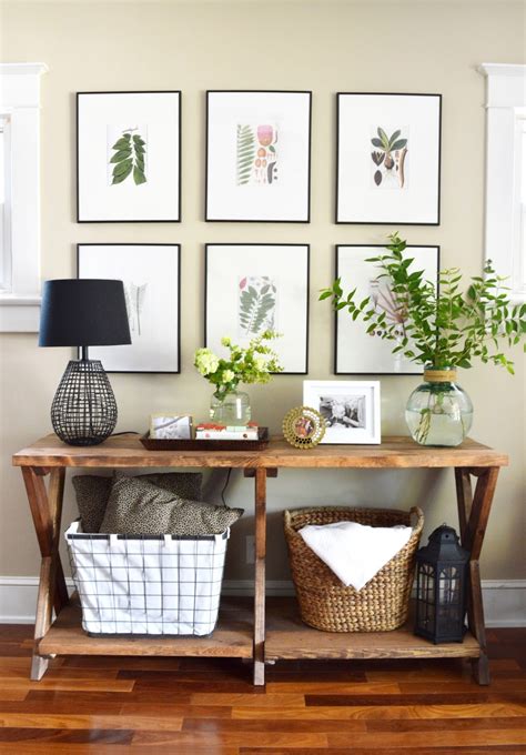 How To Decorate Entry Hall Table