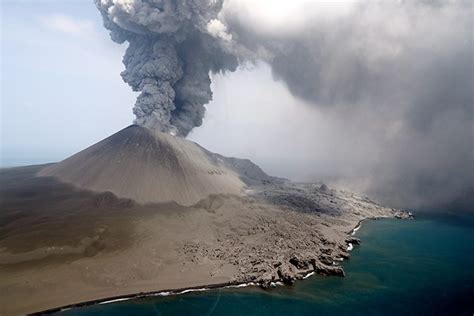 Huge Eruption Engulfs Remote Nishinoshima South Of Tokyo The Asahi