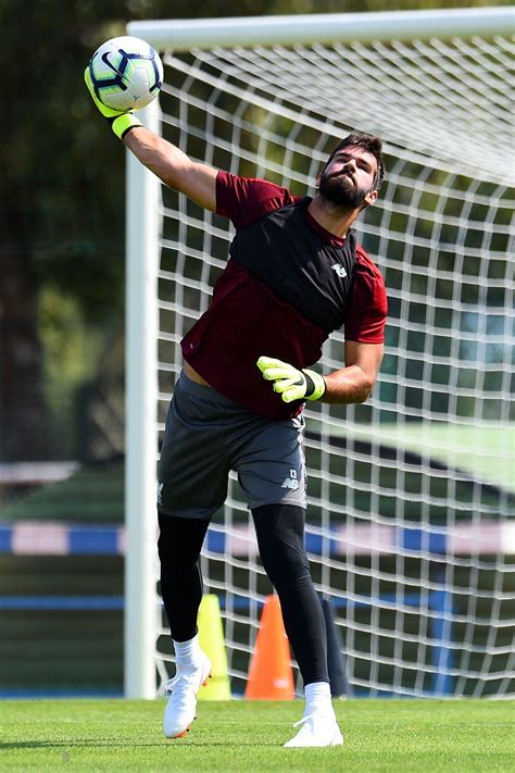 Alisson Becker Alisson Sele O Brasileira De Futebol Futebol Brasileiro