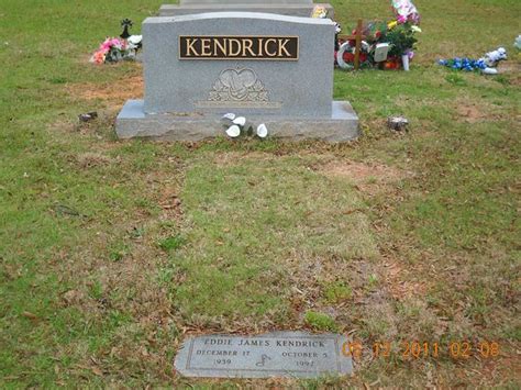 Buried Here Eddie Kendricks A Lead Singer Of The Temptations