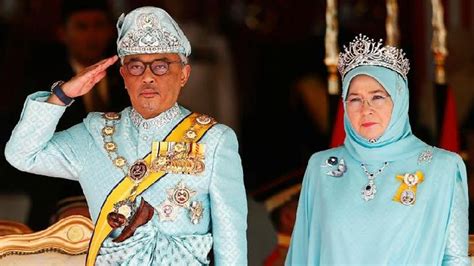 Sultan of pahang is the title of the constitutional head of pahang, malaysia. Sultan Pahang Resmi Jadi Raja Malaysia - Dunia Tempo.co