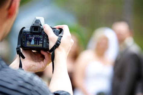 Looking For A Wedding Photographer Your Wedding Photographer Guide