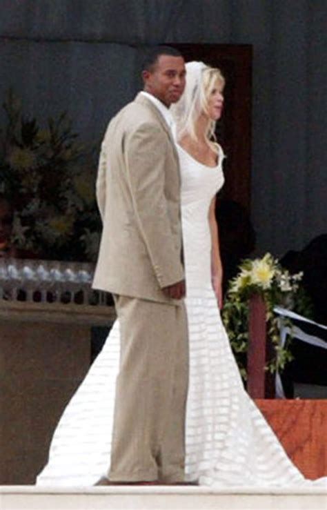 Tiger Woods Wife Elin Nordegren Her Early Years Marriage And Divorce