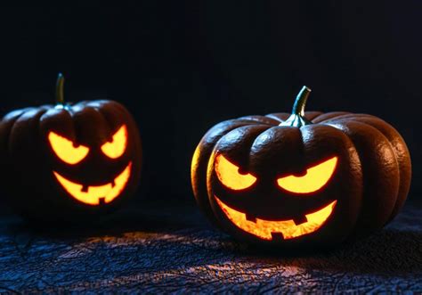The Best Neighborhoods For Trick Or Treating Ranked The Spartan Review