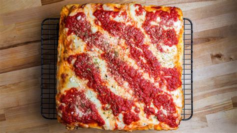 How To Make Perfect Ny Sicilian Pizza In A Home Oven Youtube