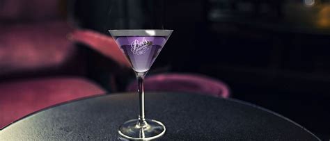 the best aviation cocktail recipe cocktail moments bols