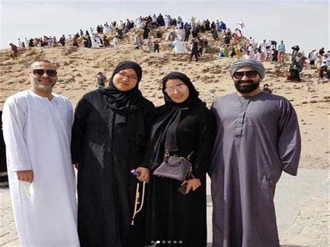 يذكر أن آخر أعمال علا غانم كان فيلم الفندق مع محمد نجاتي وأحمد كرارة وأحمد بدير، ومسلسل ظل الرئيس مع ياسر جلال وهنا شيحة عام 2017، كما عُرض لها فيلم خط الموت مع الفنان أحمد صلاح حسني في 2019. أحمد سعد يعلن انفصاله عن سمية الخشاب | مصراوى