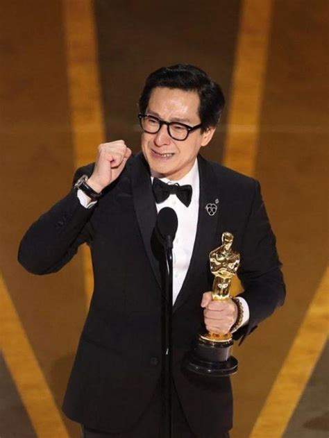 Ke Huy Quan Wins Oscar And Emotional See About Him Motive Stories