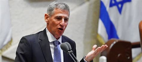 יאיר לפיד מתייחס לדת ומדינה. יאיר גולן, אנטי-דמוקרט