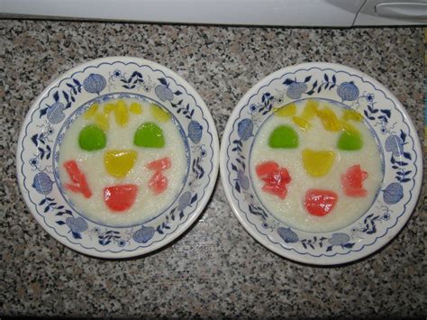 1 литр молока, 100 гр. Манная каша с мармеладом - рецепт с фото - как приготовить ...