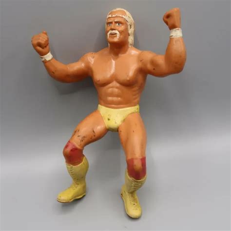 Vintage Wwf Hulk Hogan Rubber Wrestling Action Figure Titan Sports