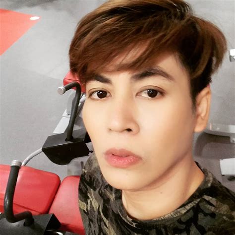 'เอกกี้' เปิดศึกฉะ 'เต๋า ทีวีพูล' ถูกด่าวิพากษ์วิจารณ์เสียหายกลางรายการ ทั้งหน้าแก่ หน้าแย่ เจ้าตัวพยายามติดต่อแต่ก็ถูกบล็อก พร้อมแฮชแทกแรง. เต๋า ทีวีพูล โพสต์ซัด วงการนางงามไทย ทำไมน่ากลัว มีแต่พวก ...