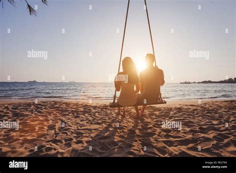 Beach Holidays For Romantic Young Couple Honeymoon Vacations