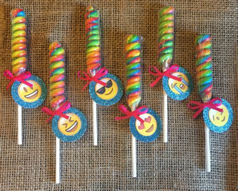 Emoji Lollipop Twist Party Favor Emoji Party By Mypartyelements Emoji