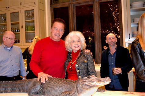 Arnold Schwarzenegger Betty Weider Alligator Arnold