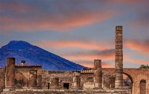 Pompeii History How Volcanic Eruption Preserved The Ancient Roman City