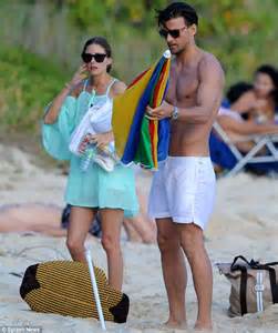 Olivia Palermo and fiancé Johannes Huebl s sunbathing session comes to an abrupt end Daily