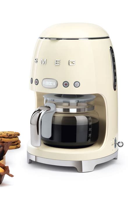 Maybe you would like to learn more about one of these? Coffee Machine SMEG