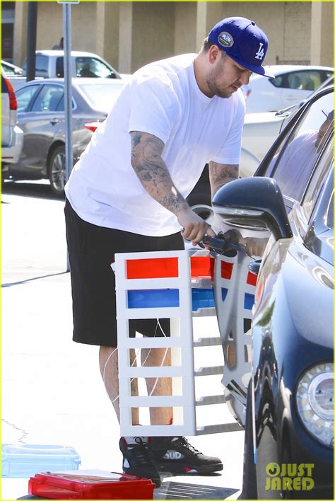 Rob Kardashian Takes Blac Chynas Son To Toys R Us Photo 3612770