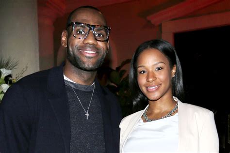 Photos Lebron James And Wife Savannah Celebrate Lakers Deal