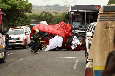 Watch Six Dead Nine Injured In Taxi Horror Crash Zululand Observer