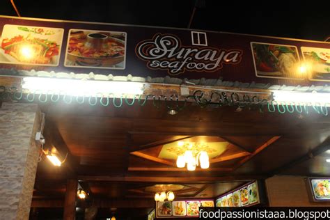 Hujan lebat turun di luar dan perlu pinjam pam dari cikgu suraya. Mr & Mrs FoodPacker: Suraya Seafood @ Kampung Baru