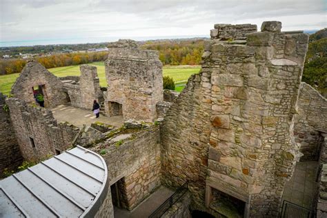 A Guide To Visiting Craigmillar Castle In Edinburgh Wayfaring Kiwi