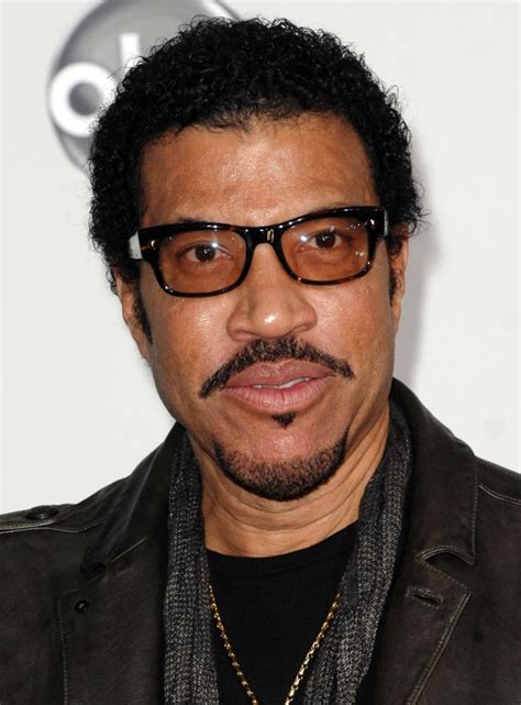 Lionel Richie Picture 16 - 2011 American Music Awards - Arrivals