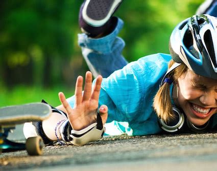 Tap here for a list of the most common sports some doctors recommend playing sports in a specific season. DFW Doctors Network 972.225.5372 Call Dr. A | Auto ...