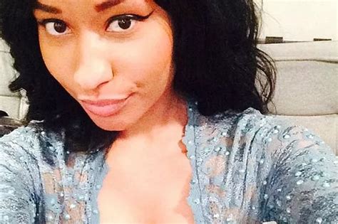 Nicki Minaj Shows Off Her Famous Assets In An Online Boob Selfie Spree Irish Mirror Online