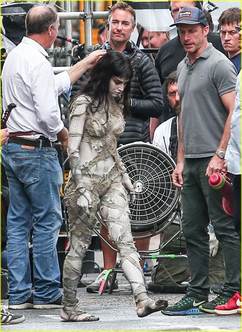 Sofia Boutella Films The Mummy In Full Costume Makeup Photo