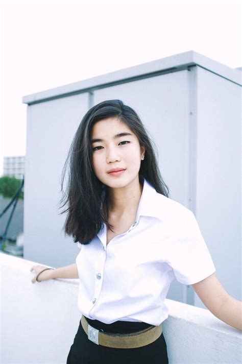 สำหรับ ก้อย อรัชพร ชื่อเล่น ก้อย เกิดเมื่อวันที่ 28 เมษายน พ.ศ. สิ่งที่ ก้อย อรัชพร เรียนรู้จากมหาวิทยาลัย